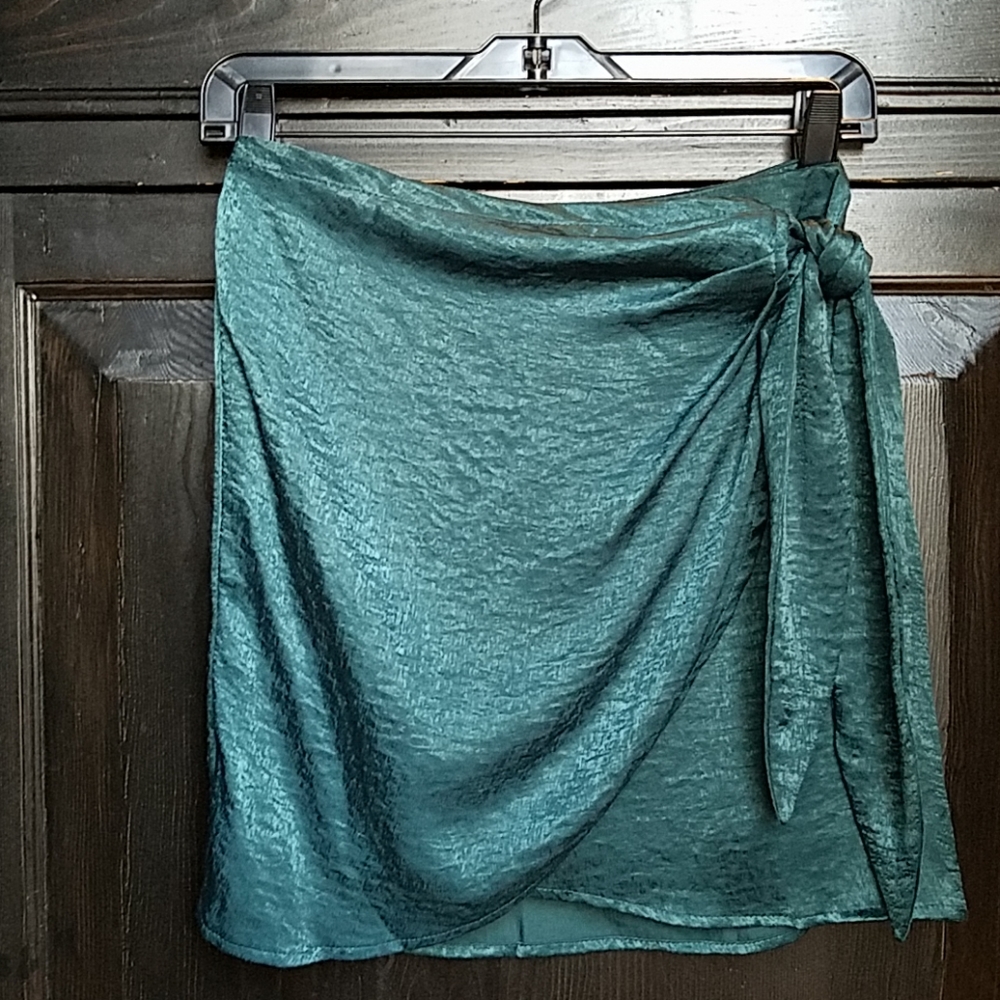 💚 Wrap Mini Skirt 💚